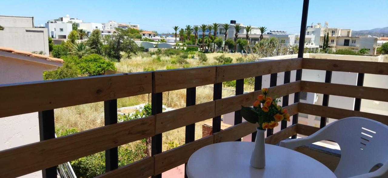 Cleo Rooms 250M From The Beach Malia Eksteriør bilde