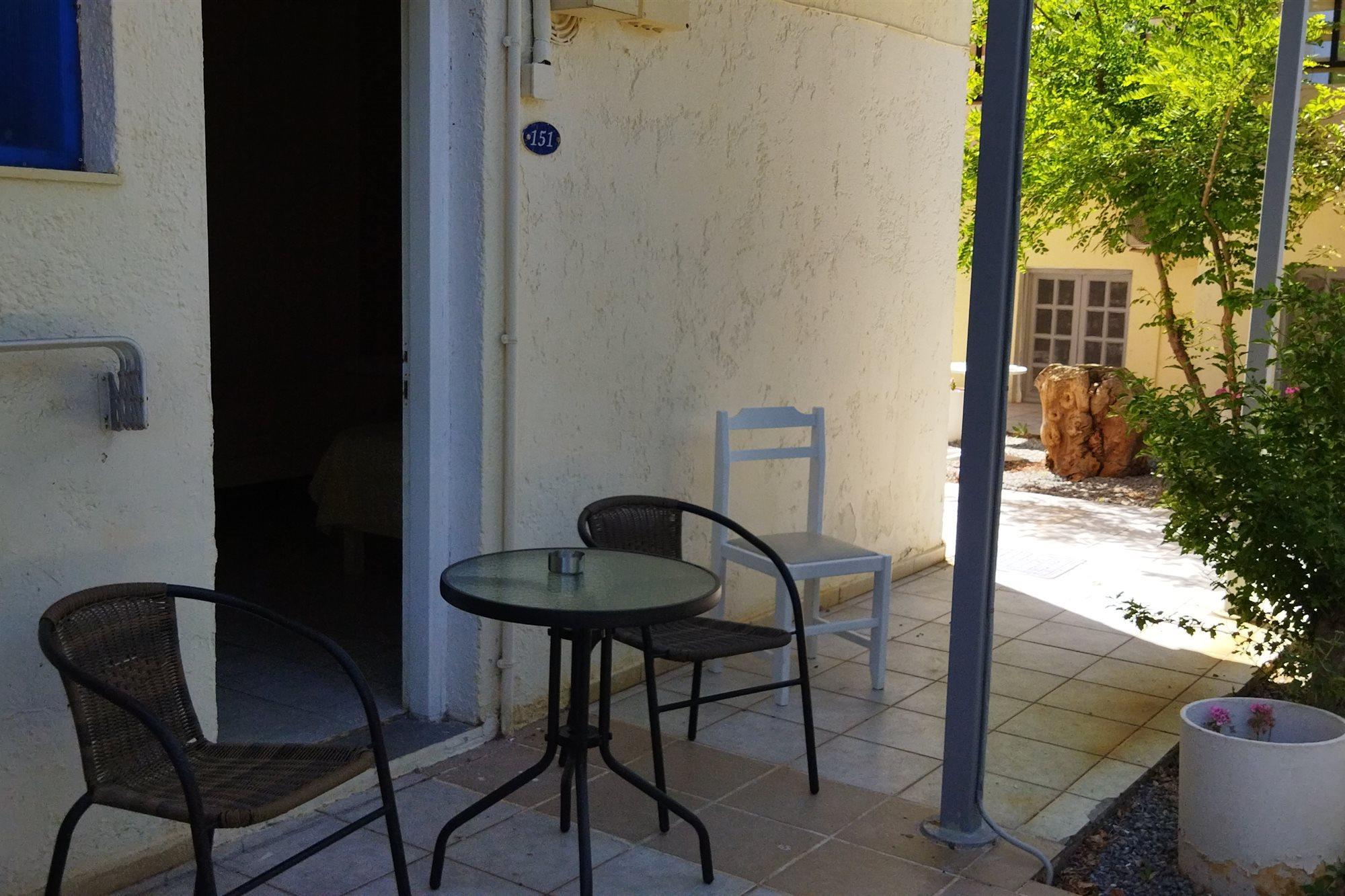 Cleo Rooms 250M From The Beach Malia Eksteriør bilde