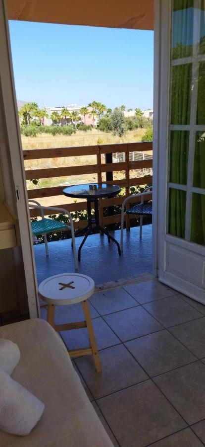 Cleo Rooms 250M From The Beach Malia Eksteriør bilde
