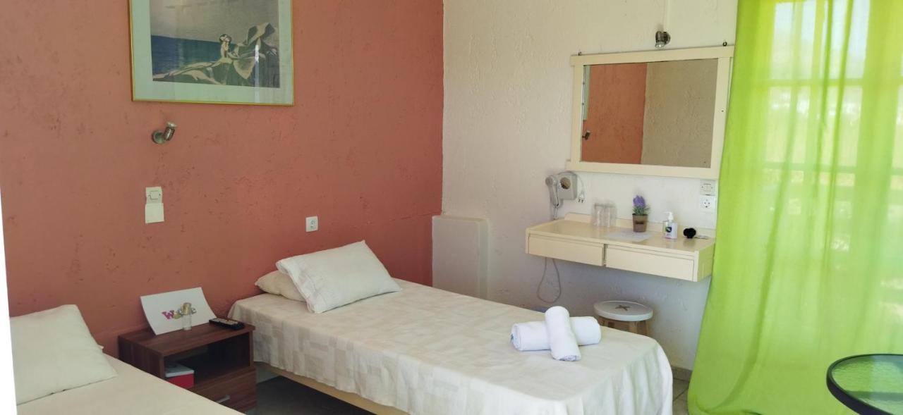 Cleo Rooms 250M From The Beach Malia Eksteriør bilde