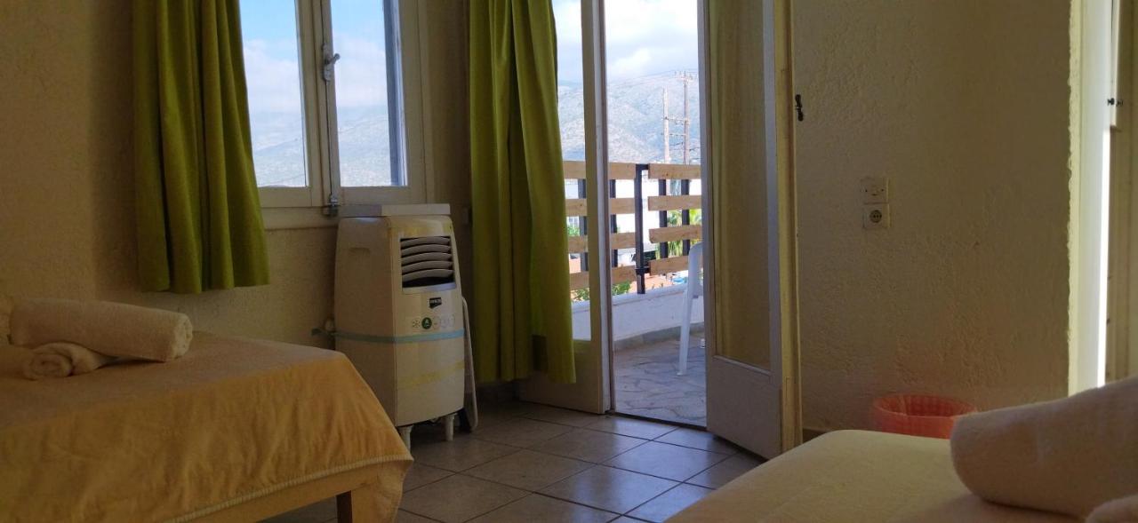 Cleo Rooms 250M From The Beach Malia Eksteriør bilde