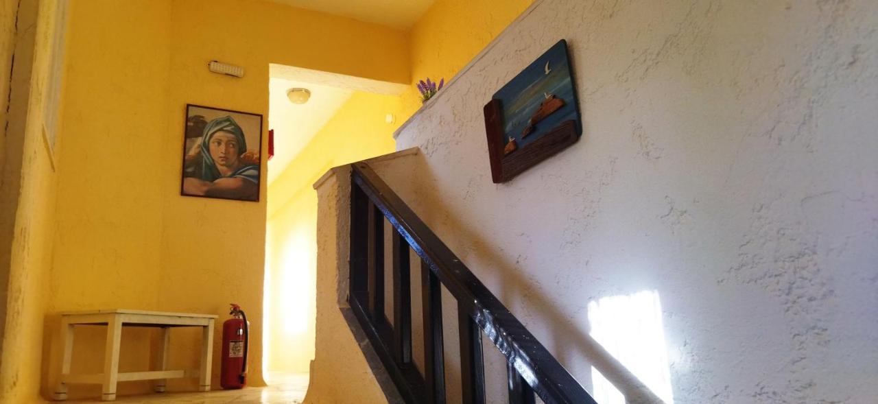 Cleo Rooms 250M From The Beach Malia Eksteriør bilde