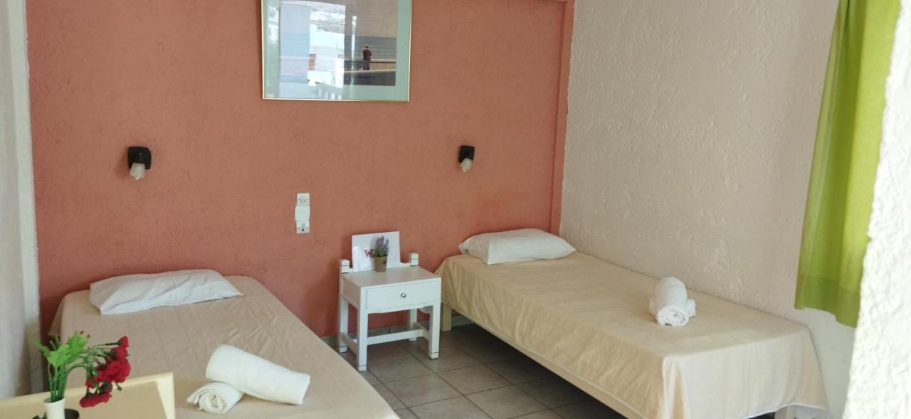 Cleo Rooms 250M From The Beach Malia Eksteriør bilde