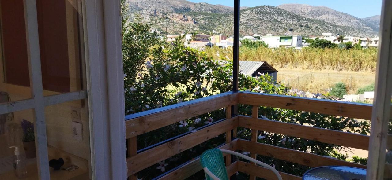 Cleo Rooms 250M From The Beach Malia Eksteriør bilde