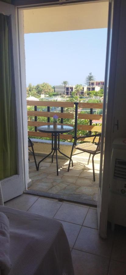 Cleo Rooms 250M From The Beach Malia Eksteriør bilde
