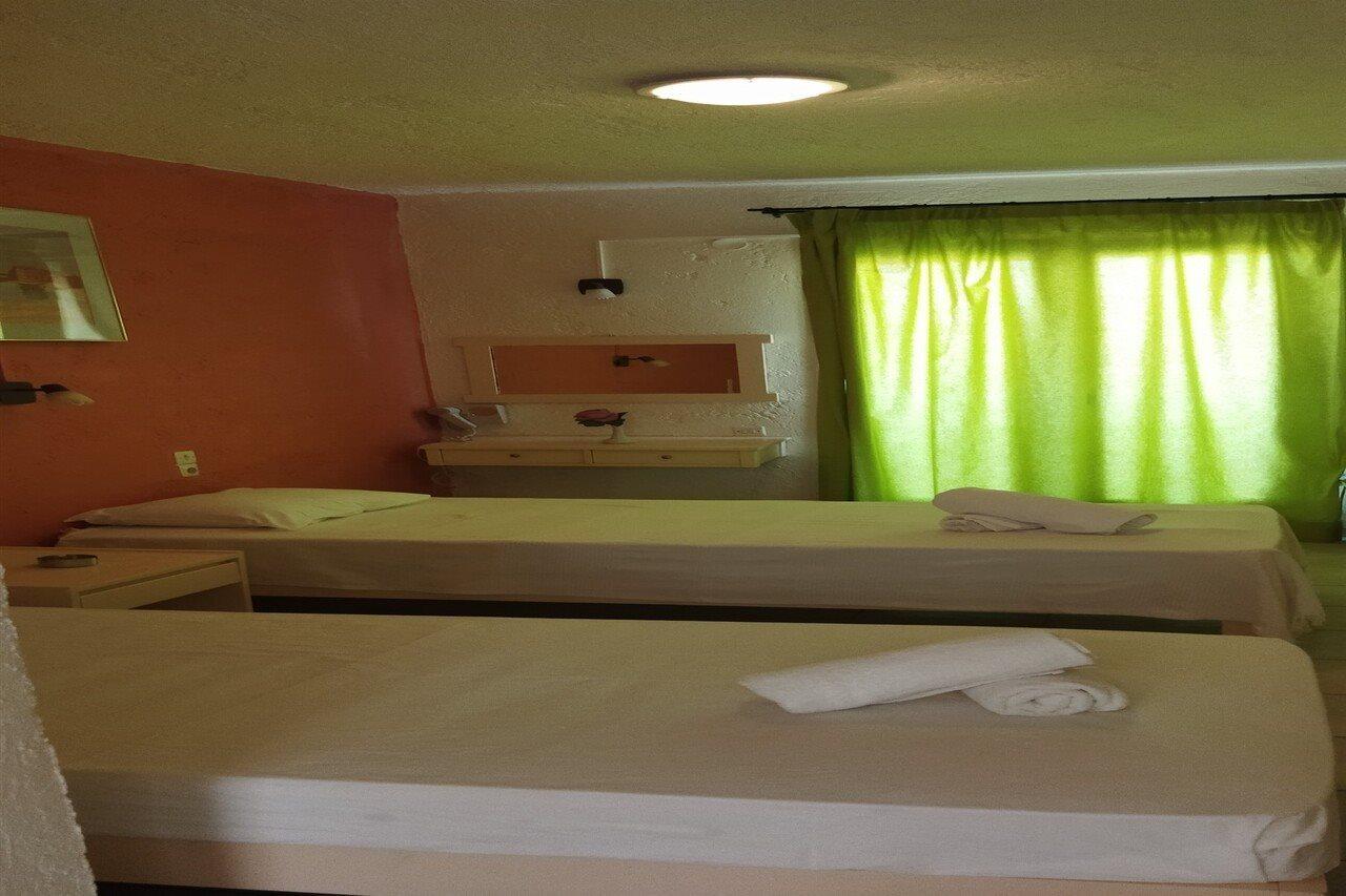 Cleo Rooms 250M From The Beach Malia Eksteriør bilde