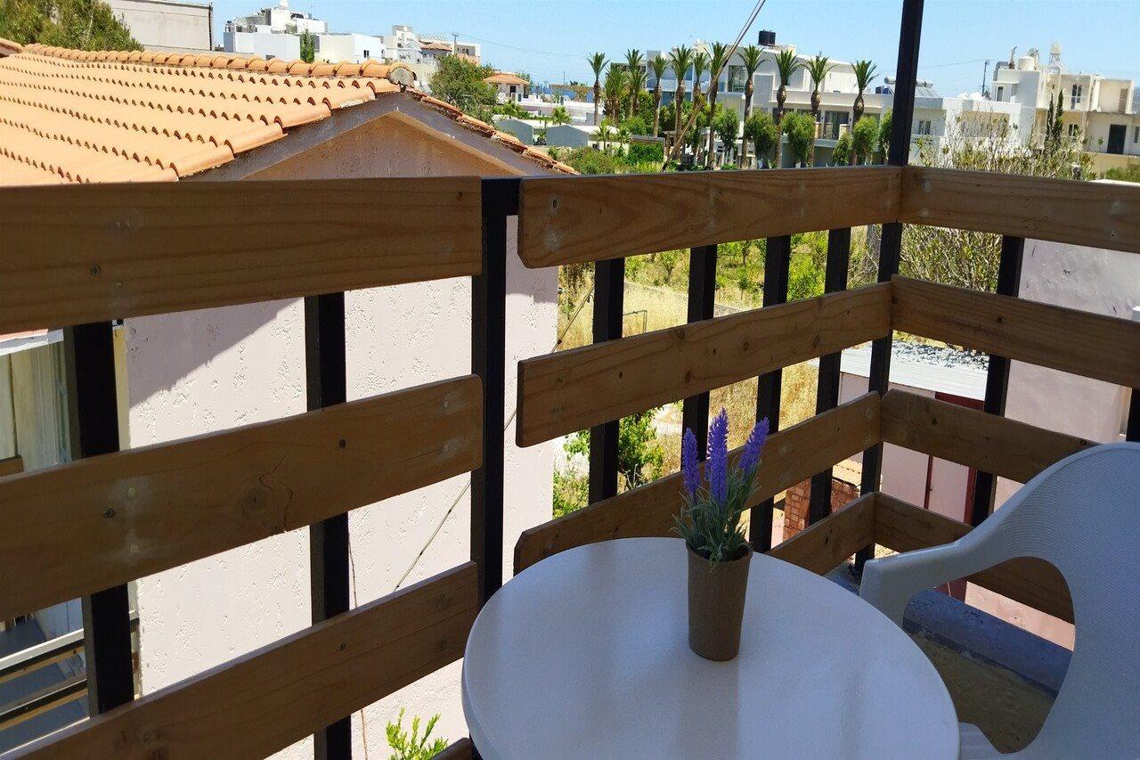 Cleo Rooms 250M From The Beach Malia Eksteriør bilde